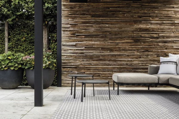 Mobilier extérieur haut de gamme : l'excellence au service de l'architecture paysagère
